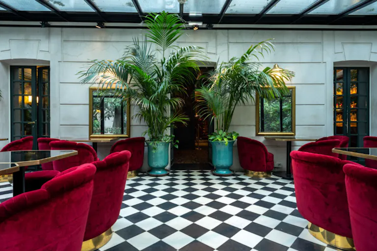 Château Showroom in Montmartre - Image 0