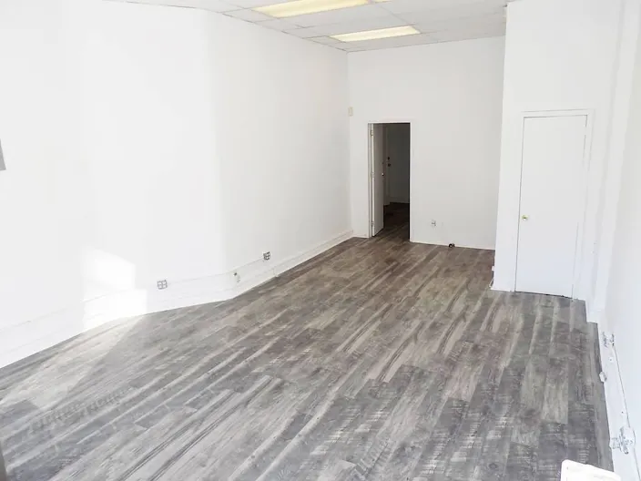 Renovated Brooklyn Storefront in New Lot - Image 0