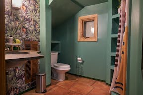 Mediterranean House with Rooftop Patio - Image 17