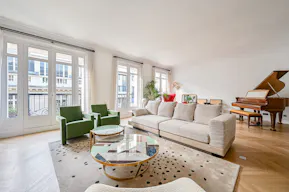 Appartement Haussmannien de 170m2 Avenue Victor Hugo - Image 2