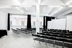 Showroom en plein coeur de Paris 10ème - Image 11