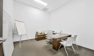 New concept in fully furnished offices for rent on a short term, temporary and virtual services - Image 5