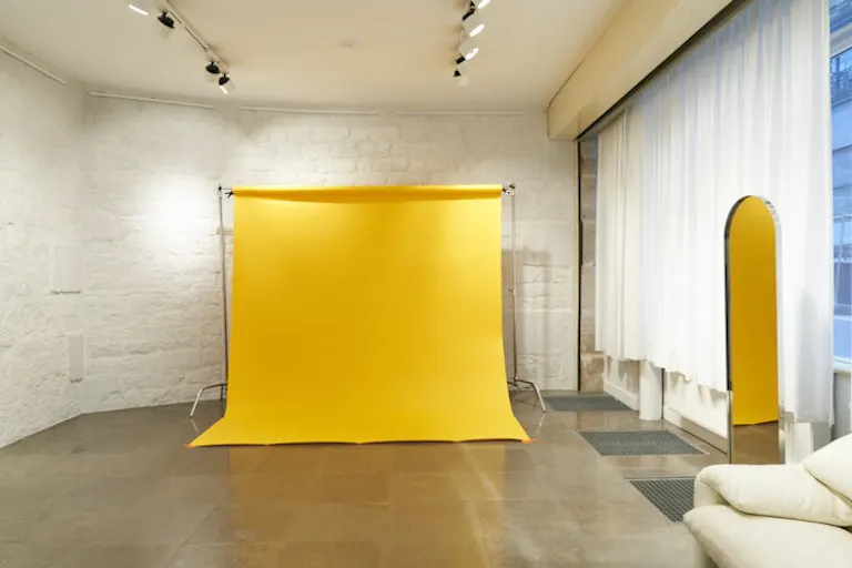 Le 6 Studio Showroom - Image 3
