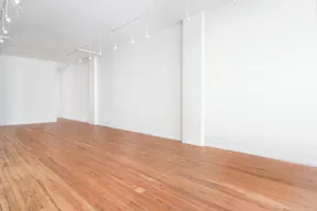 Classic Tribeca loft gallery showroom - Image 1