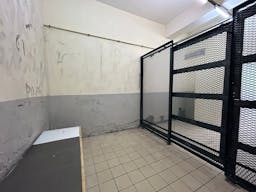 D�cor/Lieu de tournage: Commissariat - Image 6