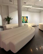 Contemporary Chelsea Gallery - Well-suited for a variety of events, including pop-up exhibitions, cocktail receptions, fashion shows, and product launches - Image 9