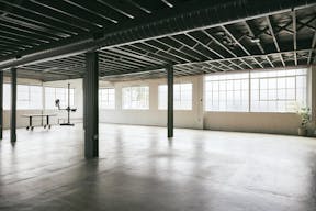 Gorgeous Daylight Studio With Attached Prop House (Hot Set Props) - Image 5