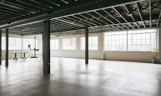 Gorgeous Daylight Studio With Attached Prop House (Hot Set Props) - Image 5