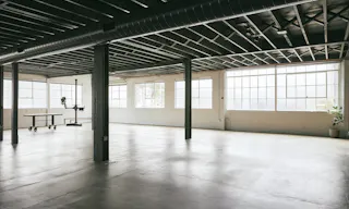 Gorgeous Daylight Studio With Attached Prop House (Hot Set Props) - Image 5