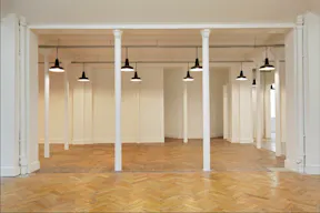 Premium Space In R�publique - Image 8