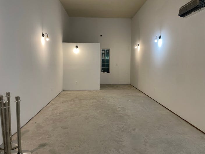 Massive Pop Up | Event | Studio | Art Gallery Space | Rooftop & Storage Area - 3800 Sq Ft plus Parking | AV & Stage Equipment - Image 1