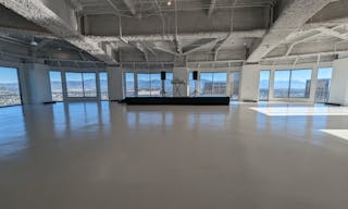 US Bank Tower - Image 4