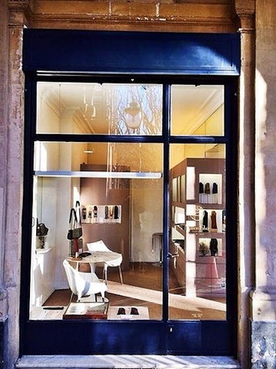 Boutique pop-up store - Jardin du Palais Royal Paris centre Louvre - Image 3