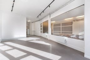 Rue Saint-Antoine Boutique - Image 0