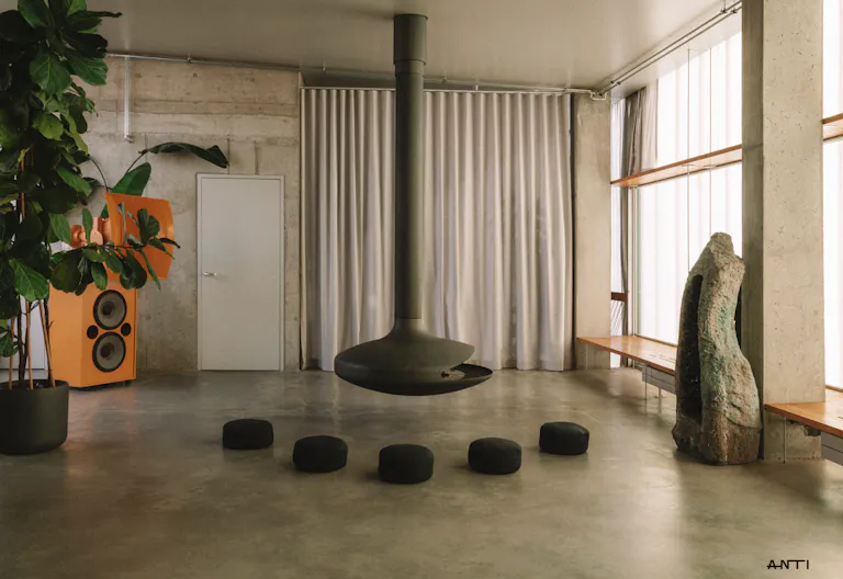 ANTIspace: 460sqm Rooftop Brutalism at Rosenthaler Platz - Image 3