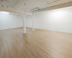 Galerie au coeur du Marais id�alement situ�e - Image 3