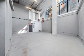 Prime Williamsburg (Kent Avenue-Domino Park) Pop-up Store/ Art Gallery - Image 3