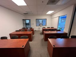 Spacious , quiet and clean room 123 at University of San Jose - Image 3