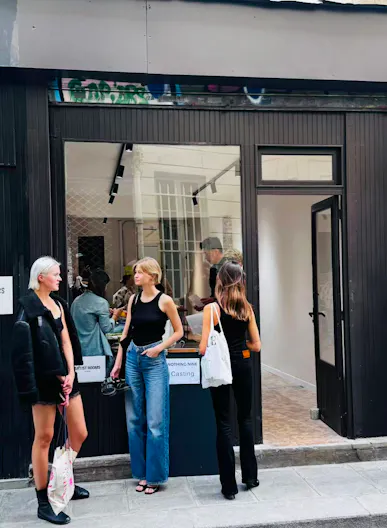 Espace Artistique lumineux et carré dans le Marais - Image 0