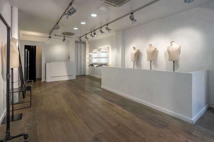 48 sqm Contemporary Boutique on Rue de Turenne, Paris