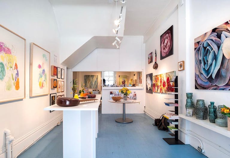 Modern Pop-Up Gallery in Nob Hill - Image 4