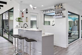 Super Mansion with Los Angeles 360 Views - Image 16