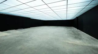 Large Blackout Studio with RGB Ceiling & car access - Image 7