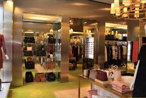 Retail-Ready Boutique Space in Meatpacking District - Image 2