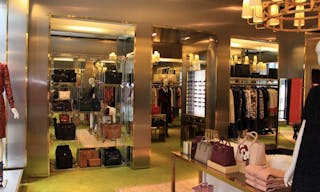 Retail-Ready Boutique Space in Meatpacking District - Image 2