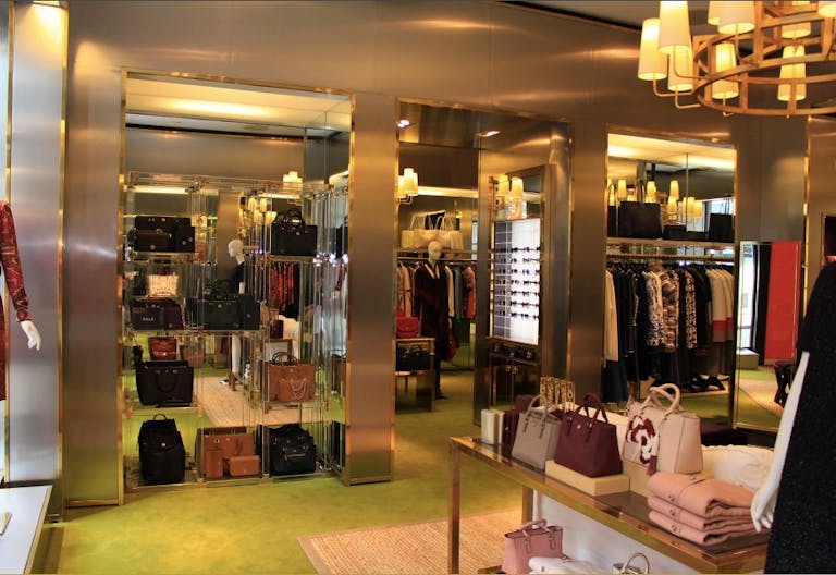 Retail-Ready Boutique Space in Meatpacking District - Image 2