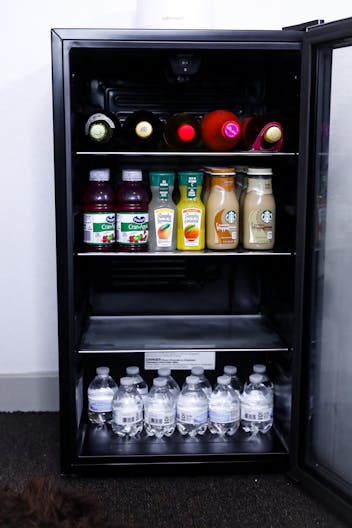 Chic and Luxury Stylist Studio Space - Image 2