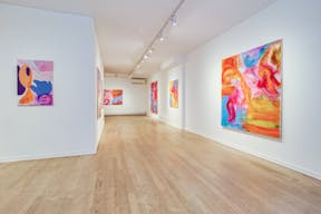 Wonderful Gallery in Bustling Lower East Side - Image 7