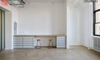 7500 sqft Bright West Soho Studios - Image 32