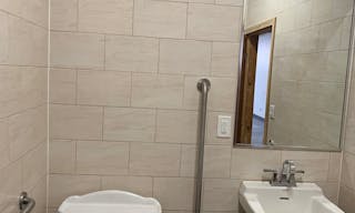 Store front for rent - Image 5