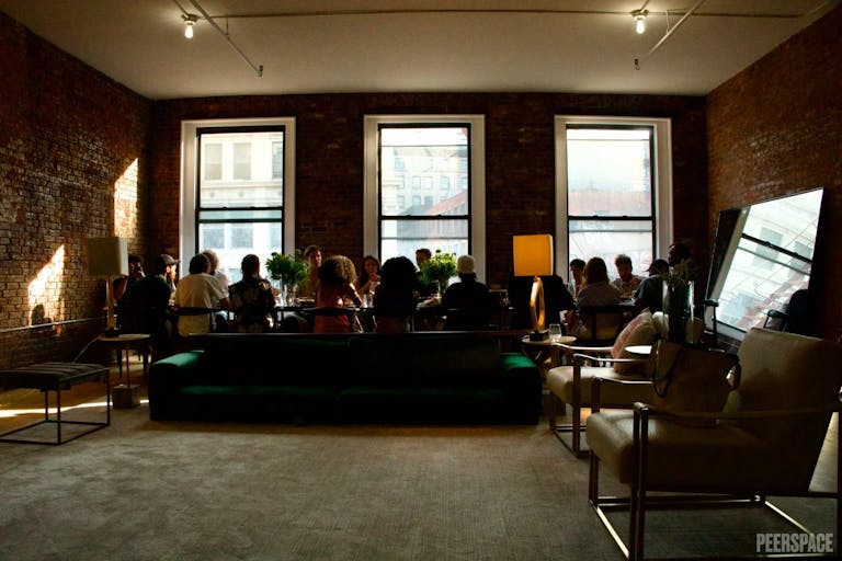 Chic, Old School Soho Loft with Natural Light, Made for Instagram, E-Commerce & Creatives - Image 3