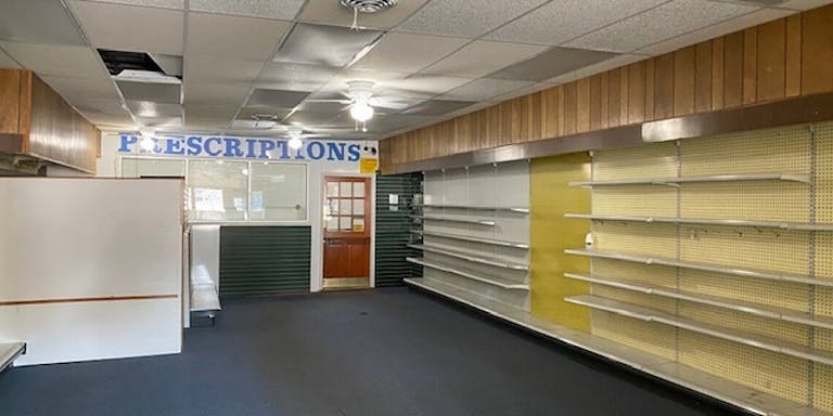 Prime Location Retail for Lease at 531 Main Street, Unit 3 - Image 2