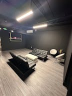 Luxurious Pop Up Retail in Noho - Image 7