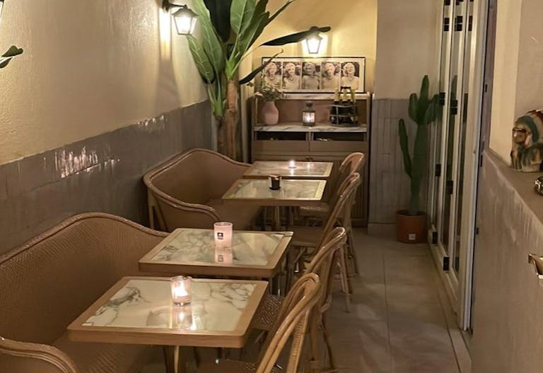 Lieu chic au coeur du Marais - Image 3