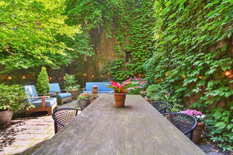West Village Garden Oasis - Image 0