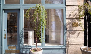 West Village Storefront + Showroom Gallery—Sunlit + Design Led - Image 11