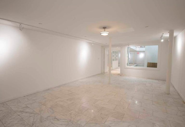 Wooster Vogue Showroom - Image 2