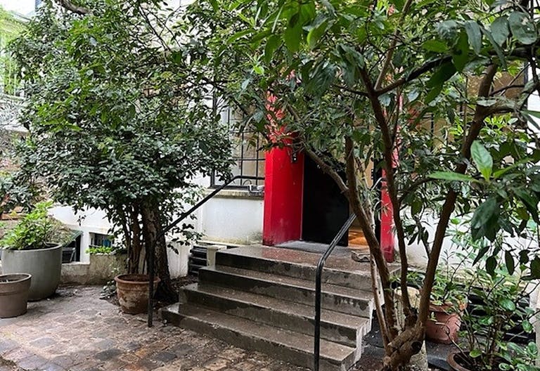 Unique Space with TV Set and Offices - Image 0