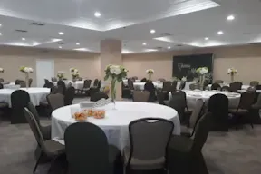 Adaptable Venue in Pasadena for Various Occasions - Image 1