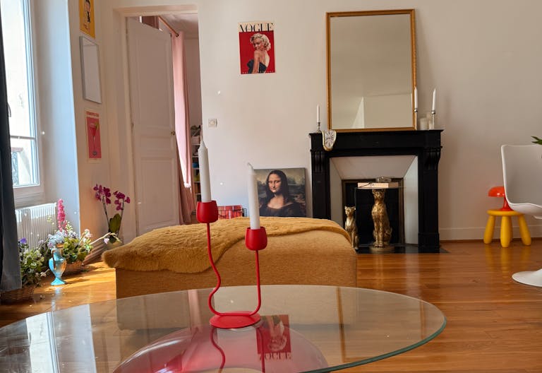 Bright Haussmann Apartment in Paris – Ideal Location for Photo or Video Shoot - Image 1