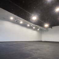 Modern chic industrial - Image 2