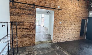 Bright Creative Content Studio on Melrose Ave - Image 4