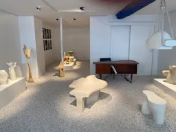 Art Gallery in le Haut Marais - Image 1