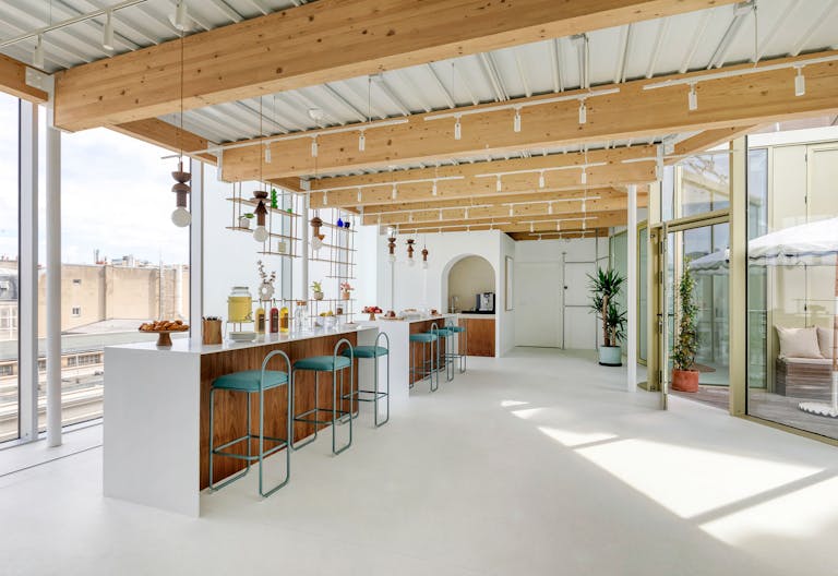 230m2 avec vue panoramique sur les toits de Paris - Image 1