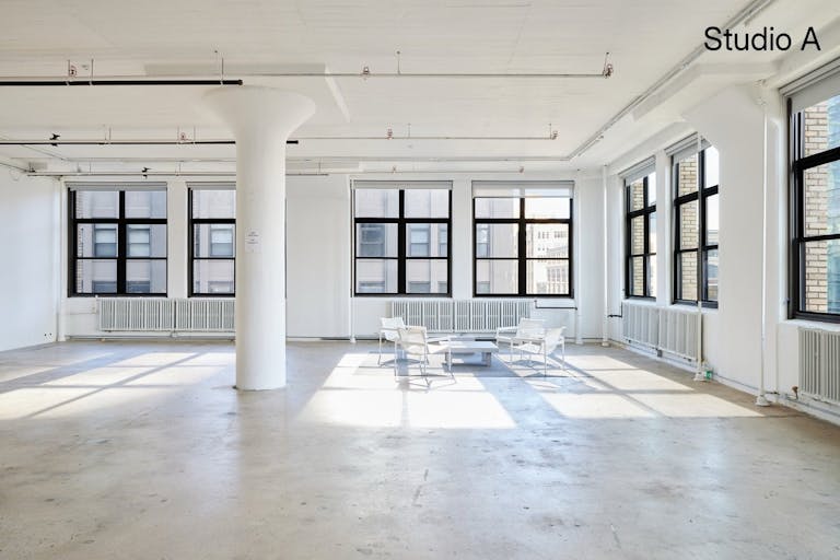 7500 sqft Bright West Soho Studios - Image 3