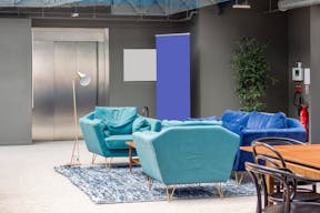 Unique Space in the hyper-centre of Bordeaux - Image 2